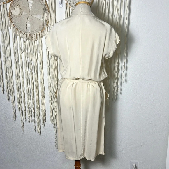 Humanoid Cream Shift Dress with Belt Size M - Picture 5 of 7